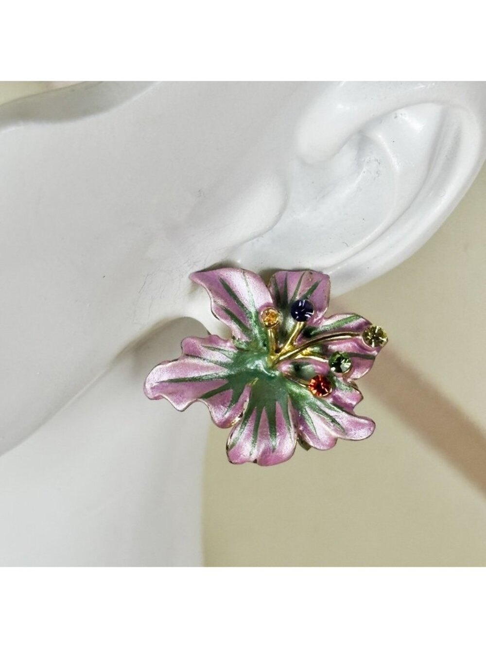 Vintage Metallic Purple Floral Pierced Earrings Multicolor Rhinestone C35